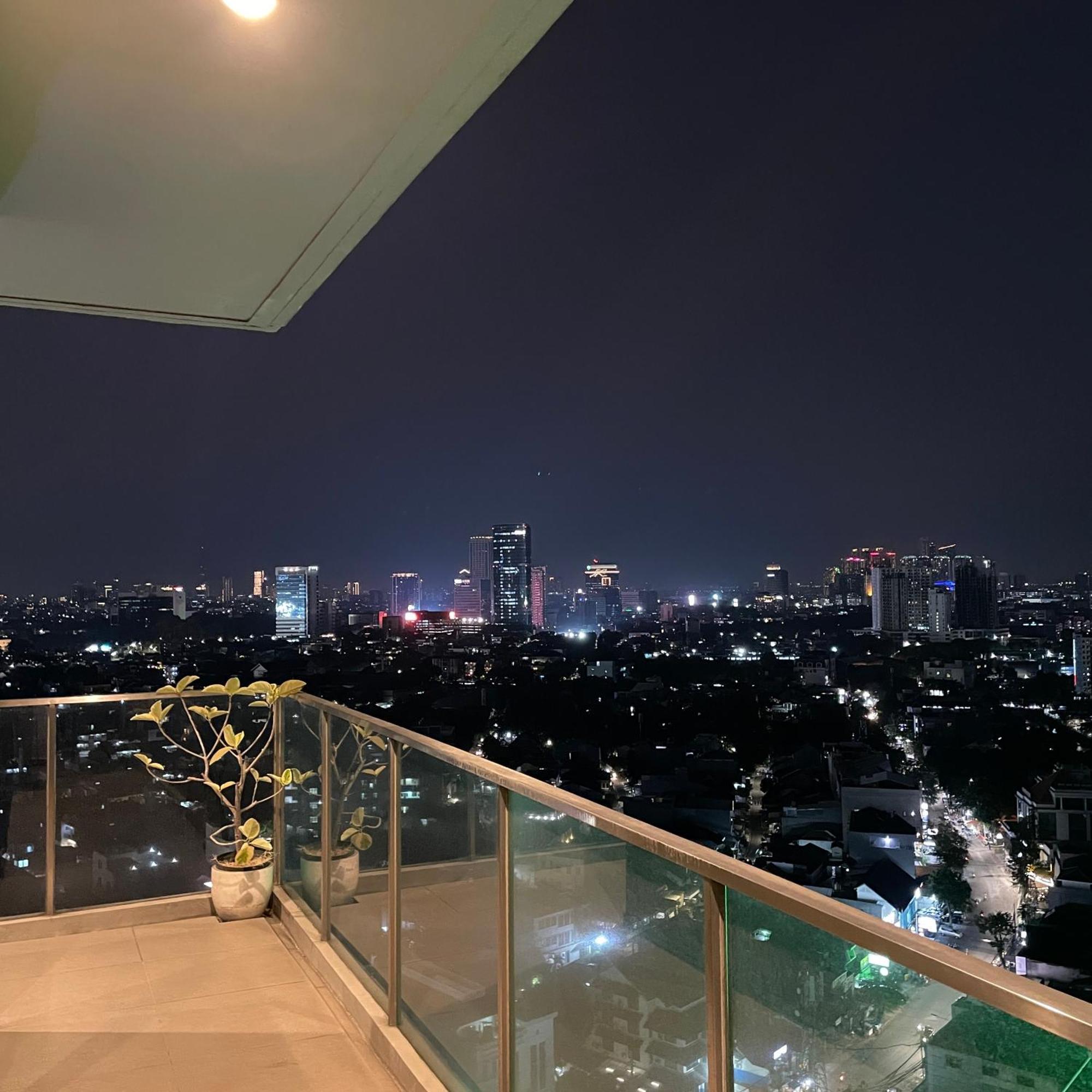 360 View At Sudirman Hill Apartemen